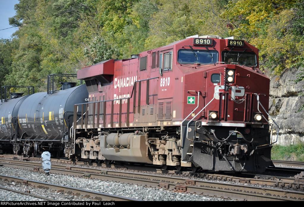 Unit tanker train rolls through Hoffman